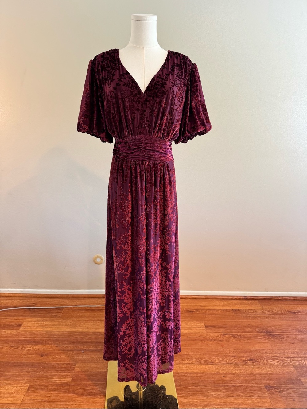 NWT Baltic Born Leslie Velvet Maxi Dress in Mulberry
